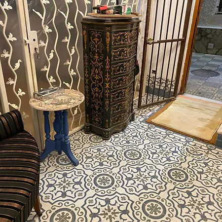 El Chili Boutique 2*